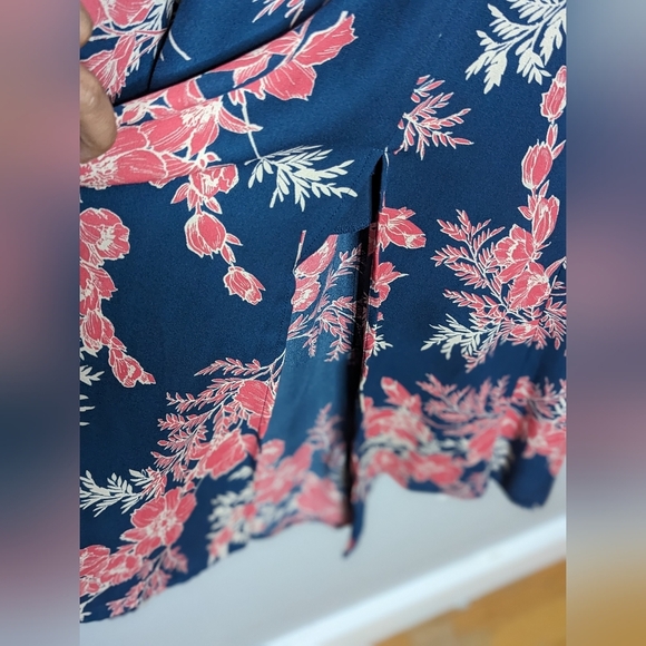 Row A Floral Dress - Picture 7 of 9